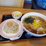 萬壽園 - ラーメンチャーハンセット大盛り1150円+150円