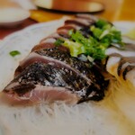 田中鮮魚店 - 綺麗で分厚い「かつおのたたき」