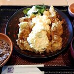 大戸屋 - 頼んだチキン南蛮１.５倍定食