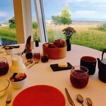 Michel Bras - 眺めの良いテーブルで気持ちの良い朝食タイム