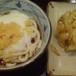 Marugame Seimen - ぶっかけうどん＋温泉玉子。野菜のかき揚♪