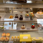 パティスリー サンクトロワ - ショーケース2❣️