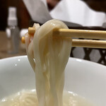 玄品 浅草 ふぐ・うなぎ・かに料理 - はるゆたか一等粉メインの自家製麺