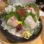 庄や - 刺身盛り合わせ