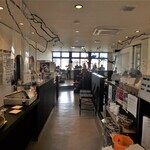 たべった - 店内