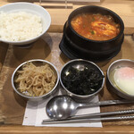 純豆腐 中山豆腐店 - スンドゥブ定食