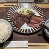 たんや 練 - 牛タン3種盛り定食2,700円(税抜)