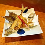小魚料理 とみ助 - ほぼ毎回オーダーするアジフライです。頭、中骨、鰭、尾まで全て美味しく頂けます。唯一無二のアジフライです(o^^o)
