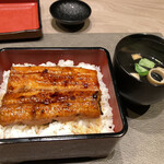 八重洲 steak & seafood 鉄板焼き 一心 - 鰻屋の鰻重　