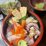 寿司処 雅 - 海鮮丼(税込880円)