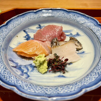 日本料理と日本酒 惠史 - 中トロ　マス　あわび　