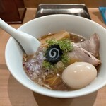 らぁ麺 まる鈴 - 味玉淡麗煮干しそば950円