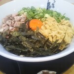 座右の麺神 - 油そば 820円