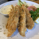 きっちん榮楽 - 鰯フライ
特製のタルタルソースがさわやかで美味しい
熱々をパリパリ食べましょう