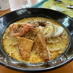 Alimama Green Chilli Chicken Rice & Prawn Noodle - ラクサ 5.00 SGD
            Laksa
            2022年7月21日