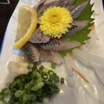 きっちん榮楽 - 鰯の刺身
臭みは一切なくトロリと美味しい