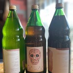 Senro Giwa - 週1回買い付けに行き、試飲して自信持って美味しいナチュールワインを提供しております！