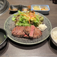 焼肉・しゃぶしゃぶ たちばな ヒルトンプラザイースト店 - 