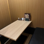 博多串焼き・野菜巻きの店 なまいき - 個室の席
