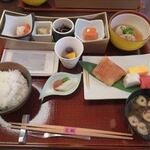 日本料理 芝桜 - 朝食（鯛）