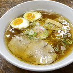 太陽 - 半ラーメン 味付き玉子トッピング