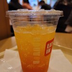 ドトールコーヒーショップ - 店舗限定 赤肉メロンソーダ（390円）