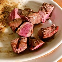 カルネジーオ イースト - 