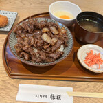 豚捨 - 牛丼(上)
