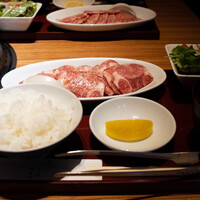 焼肉 しんうち 神楽坂 - 