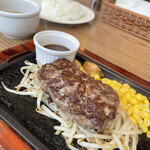 レストランせんごく - ステーキハンバーグ 150g ¥990 ペッパーソース