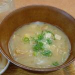 小さな食堂 ヒロ - お汁 ※拡大 (2022.08.02)
