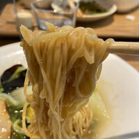 熱香森 - 細めの麺が餡によく絡むのです