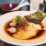 Ramen Break Beats - ワンタン醤油らぁ麺