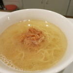 レンゲ - 25年3月　XOラーメン　金華ハムのコンソメスープ