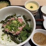 海鮮丼 日の出 - 