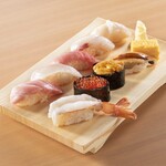 Special selection of nigiri (comes with miso soup)