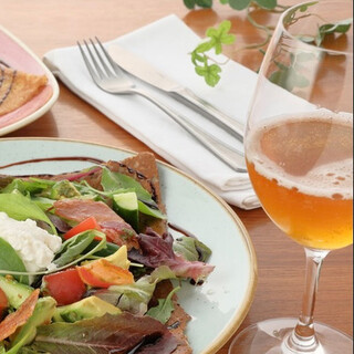 現地で親しまれるガレット×シードルのマリアージュをご提案