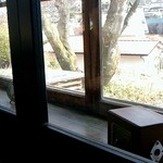 アジアート - 店内には古の小物たち