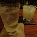 ＢＡＲ　ＯＬＤ  - ジンリッキーにチェイサーのグレープフルーツジュース