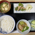 Matsuda Shokudou - 2022/08/02
                        本日のランチ
                        Aランチ 500円
                        えのき肉まき みそマヨやき
                        豚肉 みどりなす オクラ ダシスープ煮