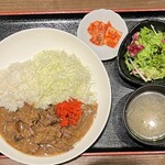 焼肉にくっとりあ - 牛タン&牛すじカレー