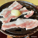 御食事処 なくい - 田子豚のガーリック焼