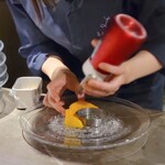 MONICA - デザートはパティシエさんが目の前で作ってくれました。（カウンター席）