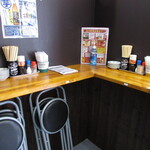 湊川商店 - 立ち吞みカウンター