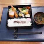 志茂川 - 料理写真:日替りランチ 800円