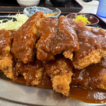 赤丸食堂 - チキンカツ3枚だよっΣ(=ﾟ□ﾟ=；)