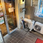 Teppa mbaru sosu - 店外に喫煙スペースあり☆