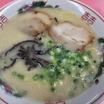 ホームラン本店 - ラーメン￥650