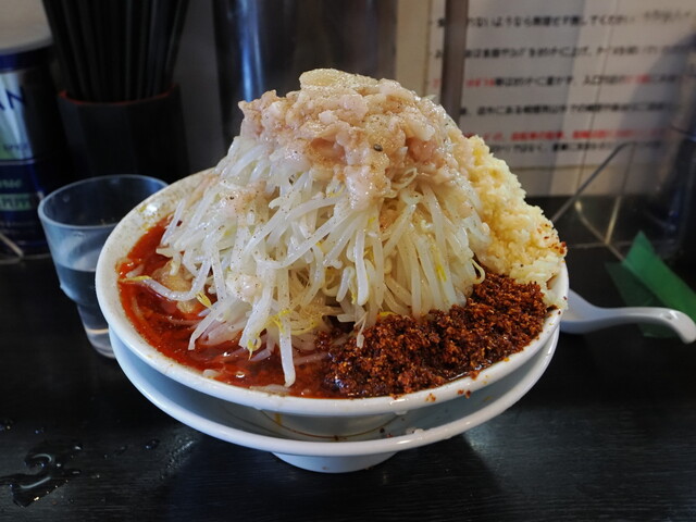 ラーメン屋廃業により出た寸胴やお玉、スープ入れ、湯切りザルなどのセット