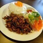 タイ料理ルアンマイ - 